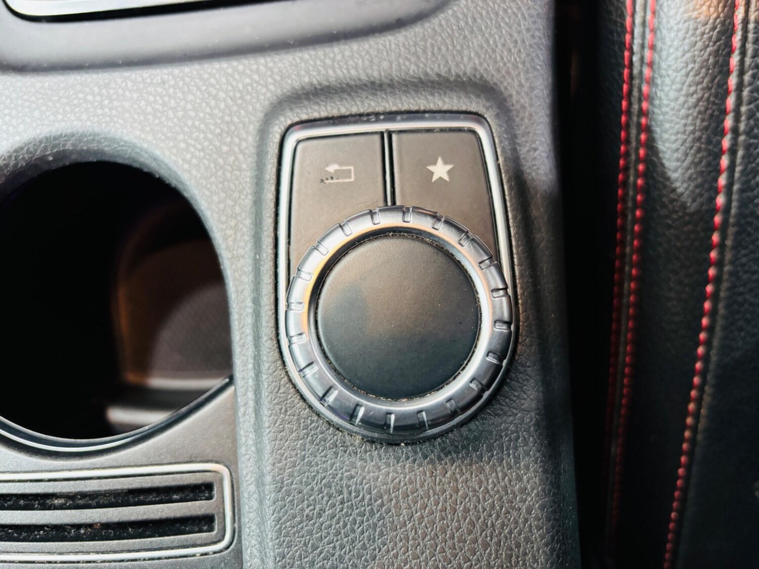 Used Mercedes-Benz A-Class 2016 for sale - 76632670: Photo 30