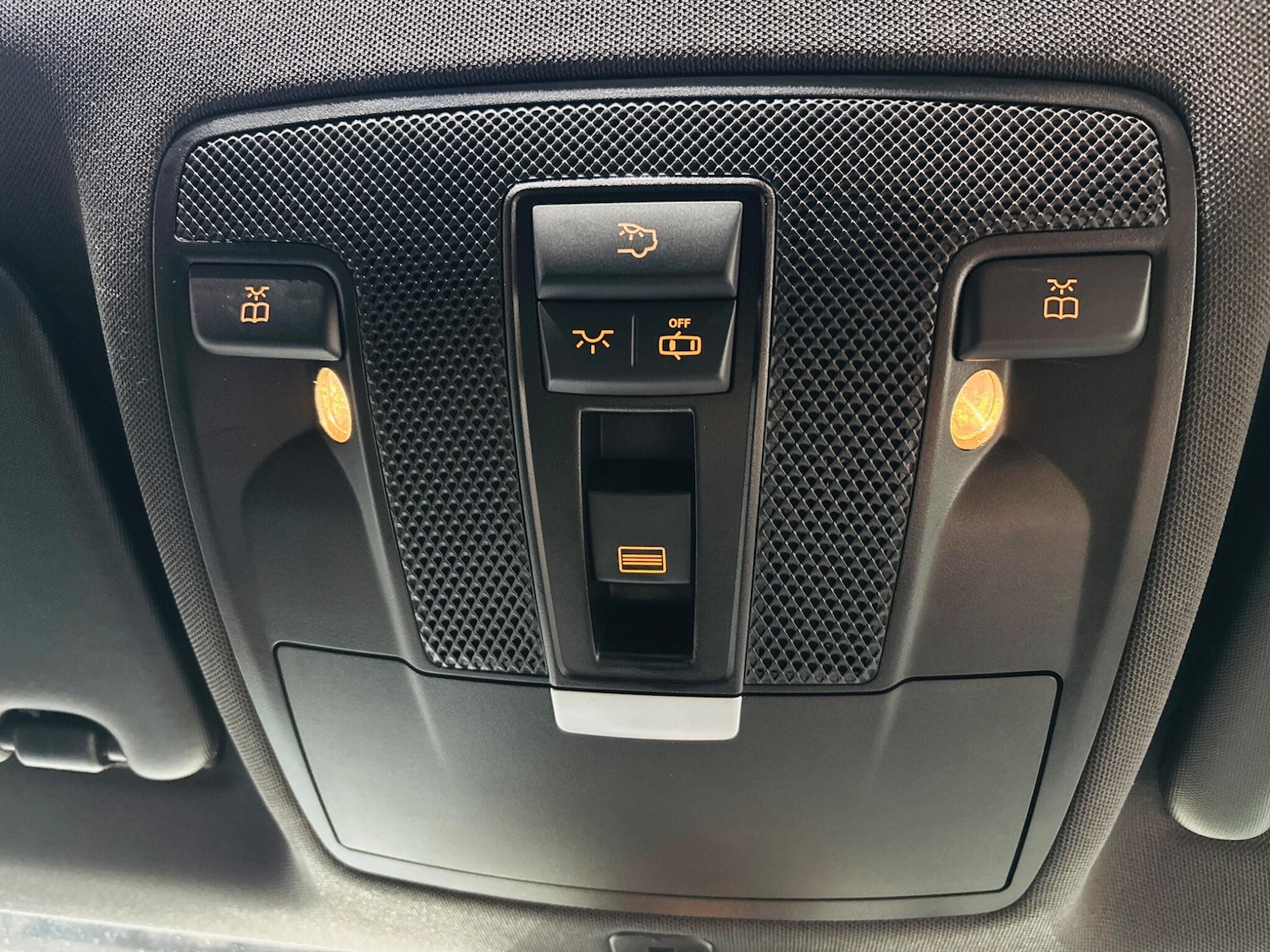 Used Mercedes-Benz GLA 2015 for sale - 76388644: Photo 32