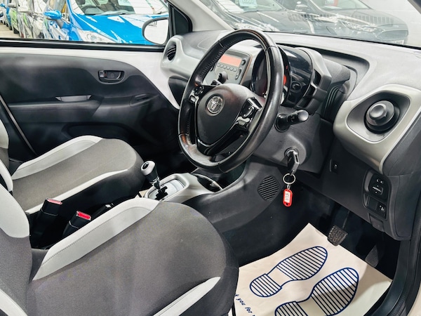 Used Toyota AYGO 2015 for sale - 75339442: Photo 10