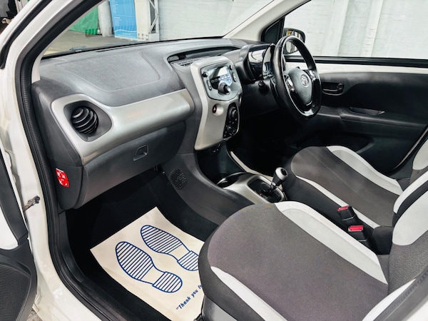 Used Toyota AYGO 2015 for sale - 75339442: Photo 14