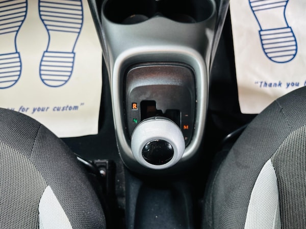 Used Toyota AYGO 2015 for sale - 75339442: Photo 20
