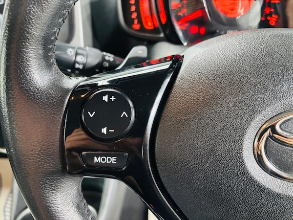 Used Toyota AYGO 2015 for sale - 75339442: Photo 26