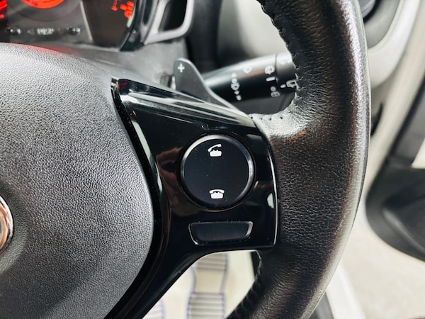 Used Toyota AYGO 2015 for sale - 75339442: Photo 28