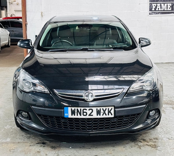 Used Vauxhall Astra GTC 2012 for sale - 76227879: Photo 2