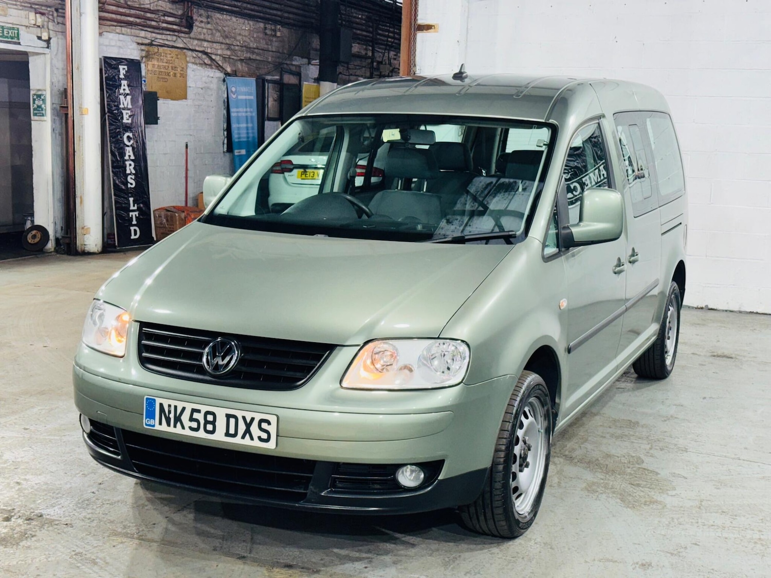 Used Volkswagen Caddy Maxi Life 2008 for sale - 77344692: Photo 5