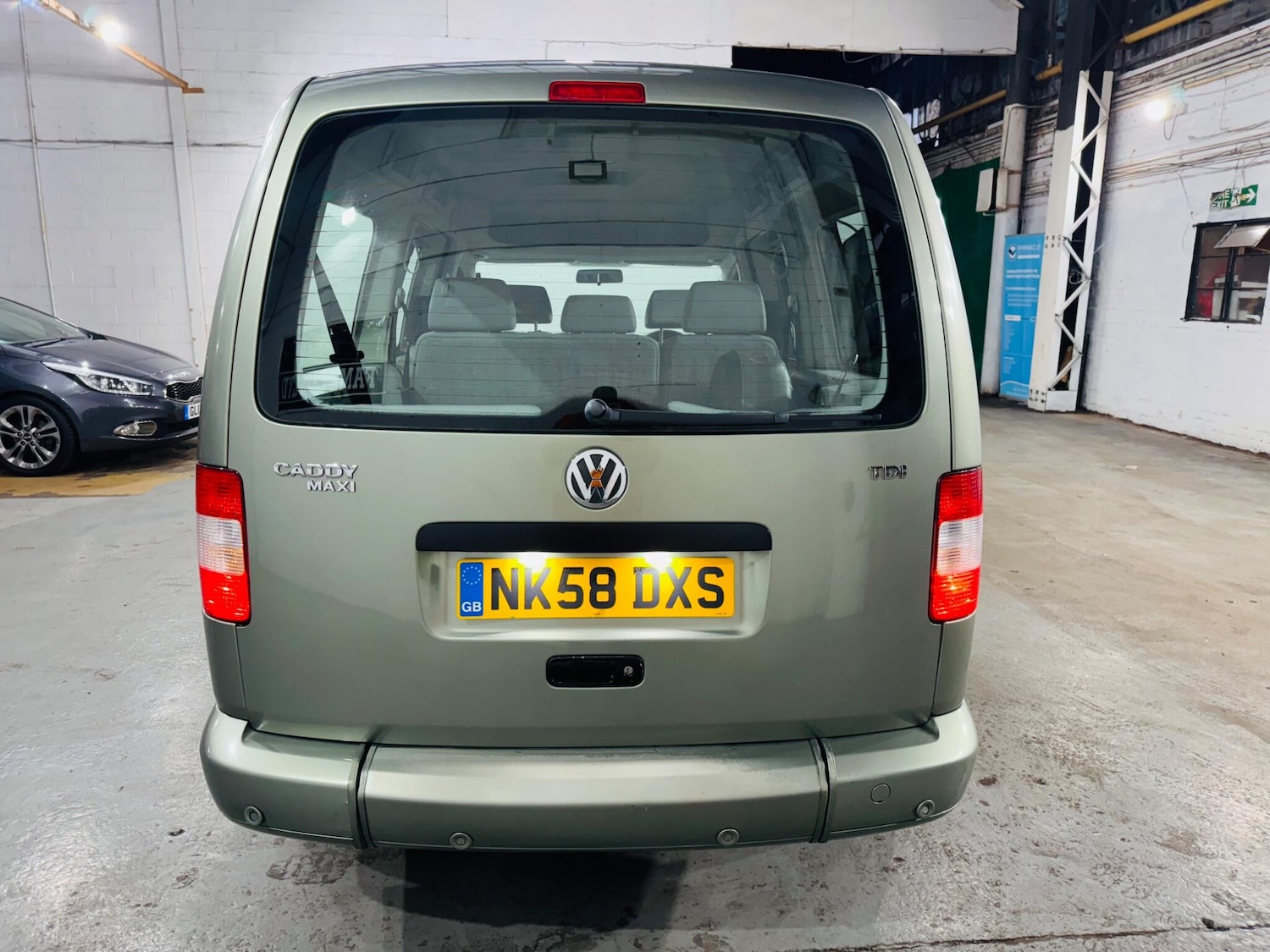 Used Volkswagen Caddy Maxi Life 2008 for sale - 77344692: Photo 7
