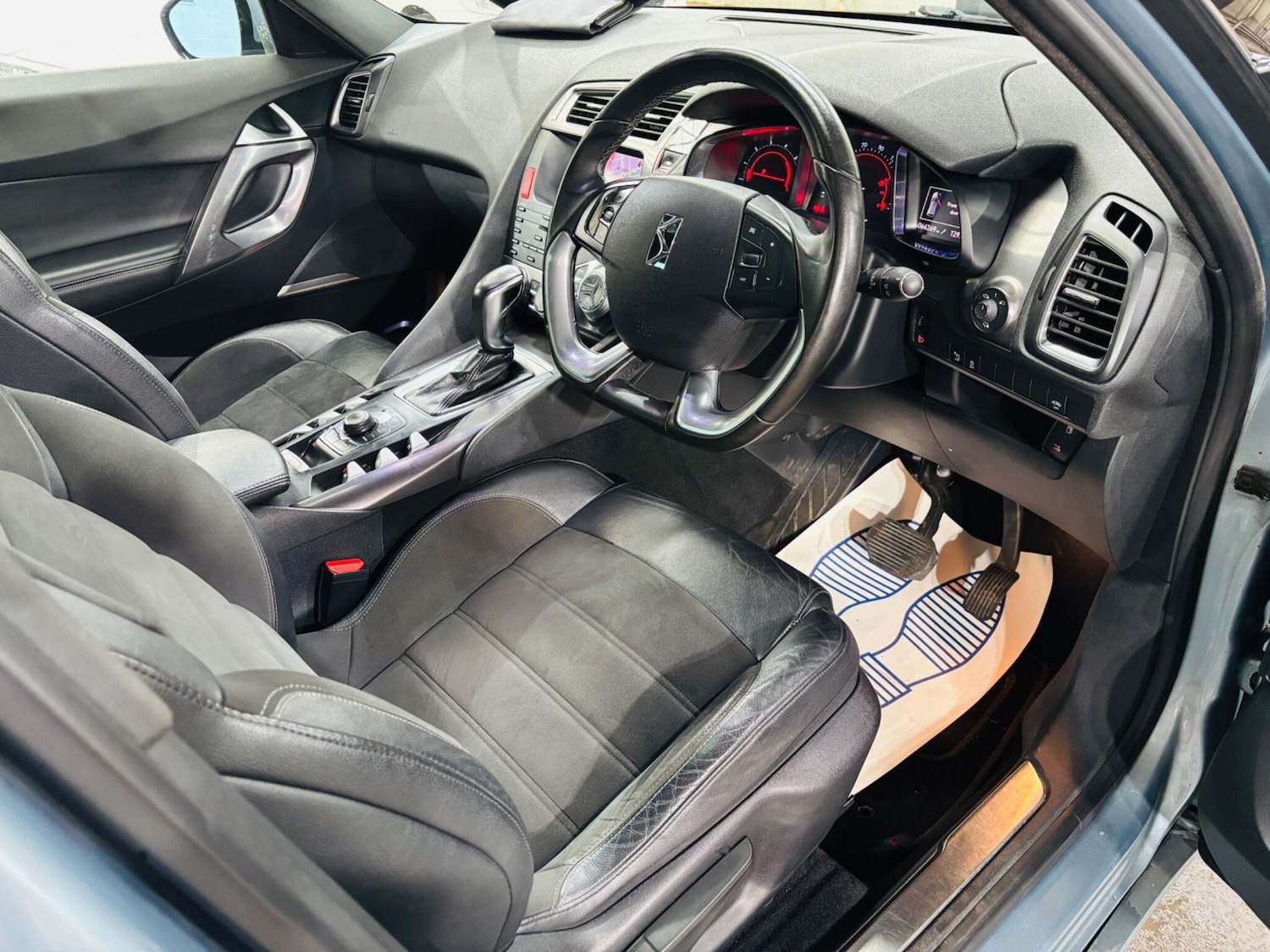 Used Citroen DS5 2012 for sale - 78170421: Photo 10