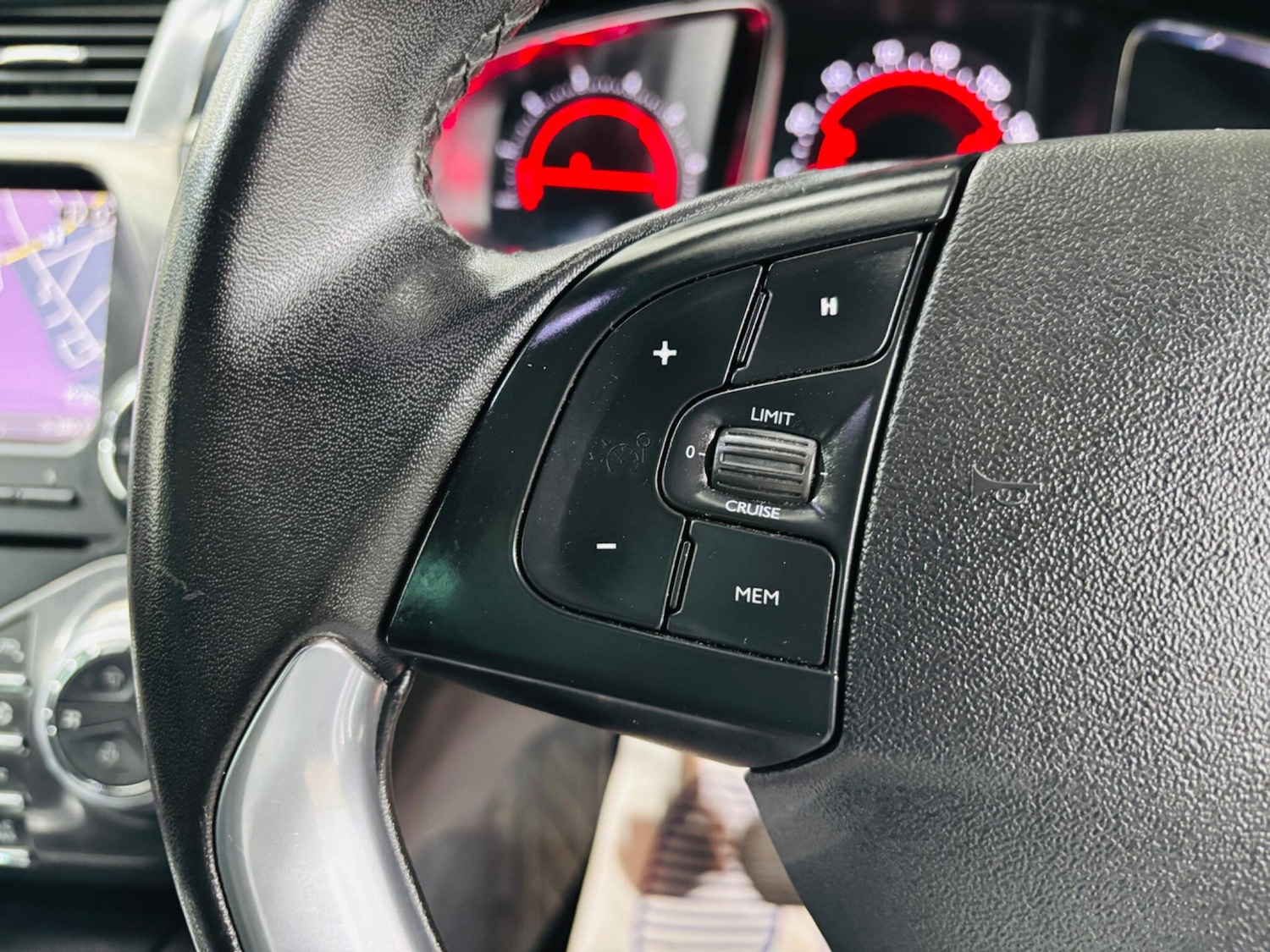 Used Citroen DS5 2012 for sale - 78170421: Photo 20