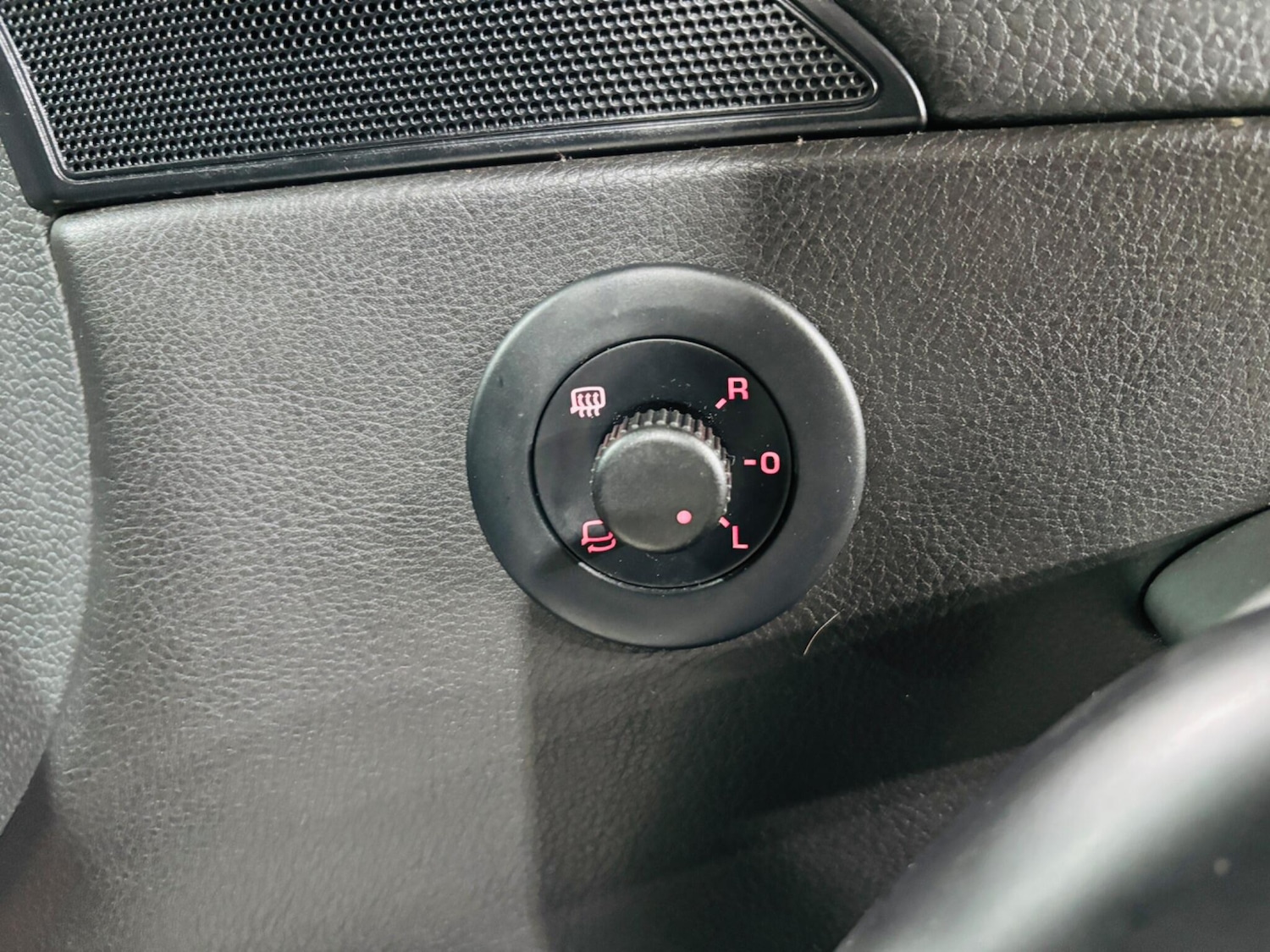 Used Volkswagen Scirocco 2014 for sale - 76360384: Photo 19