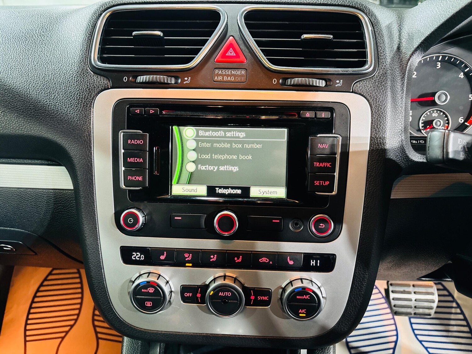 Used Volkswagen Scirocco 2014 for sale - 76360384: Photo 28