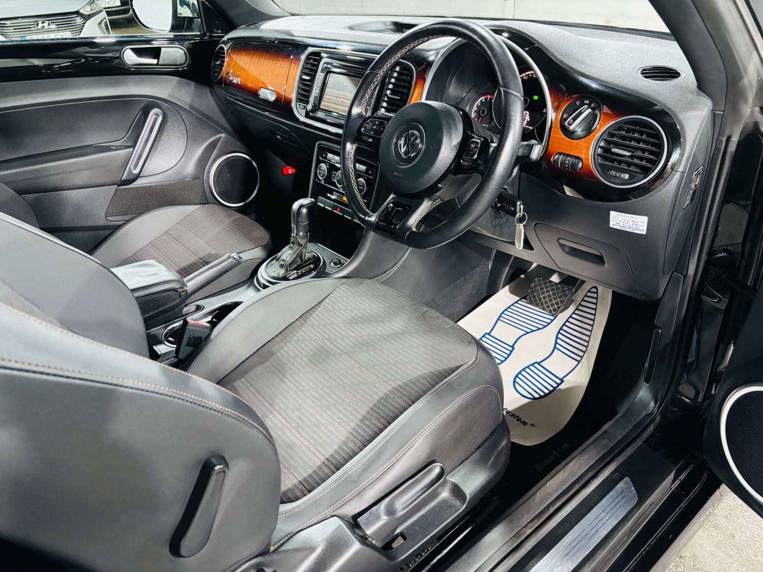 Used Volkswagen Beetle for sale - 77411309: Photo 10