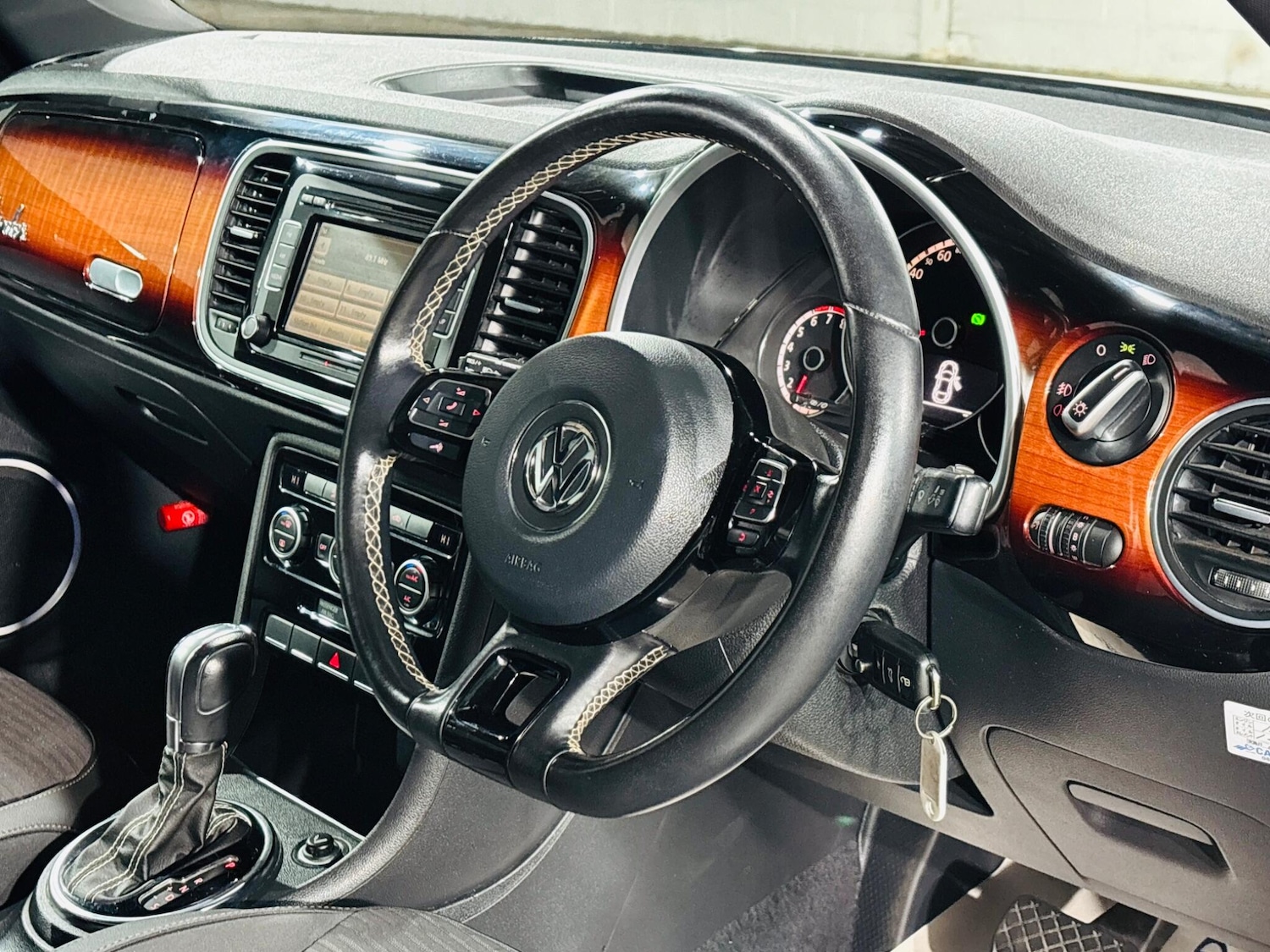 Used Volkswagen Beetle for sale - 77411309: Photo 11