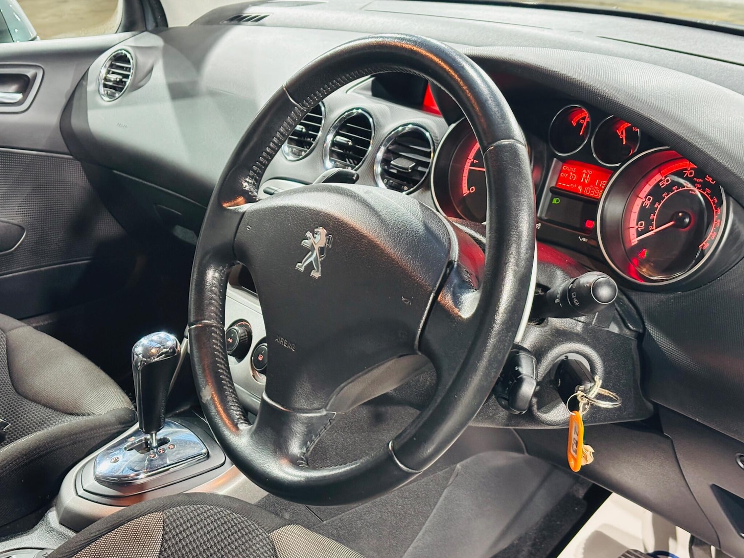 Used Peugeot 308 2011 for sale - 77359189: Photo 11