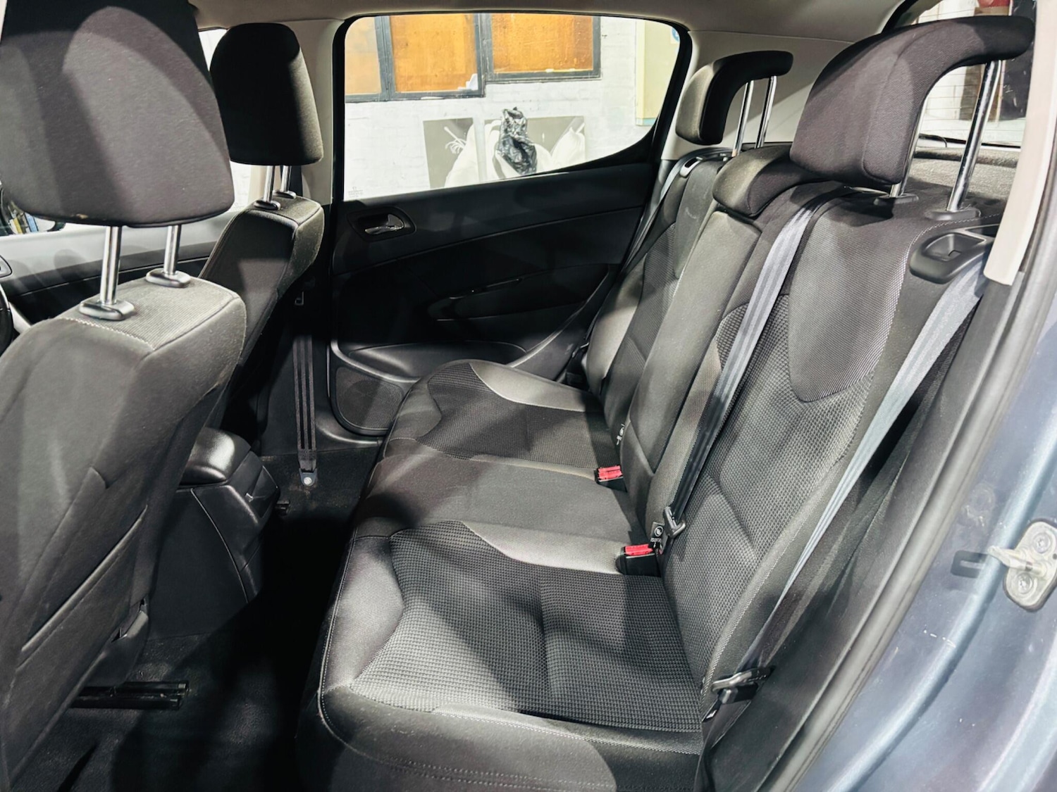 Used Peugeot 308 2011 for sale - 77359189: Photo 16