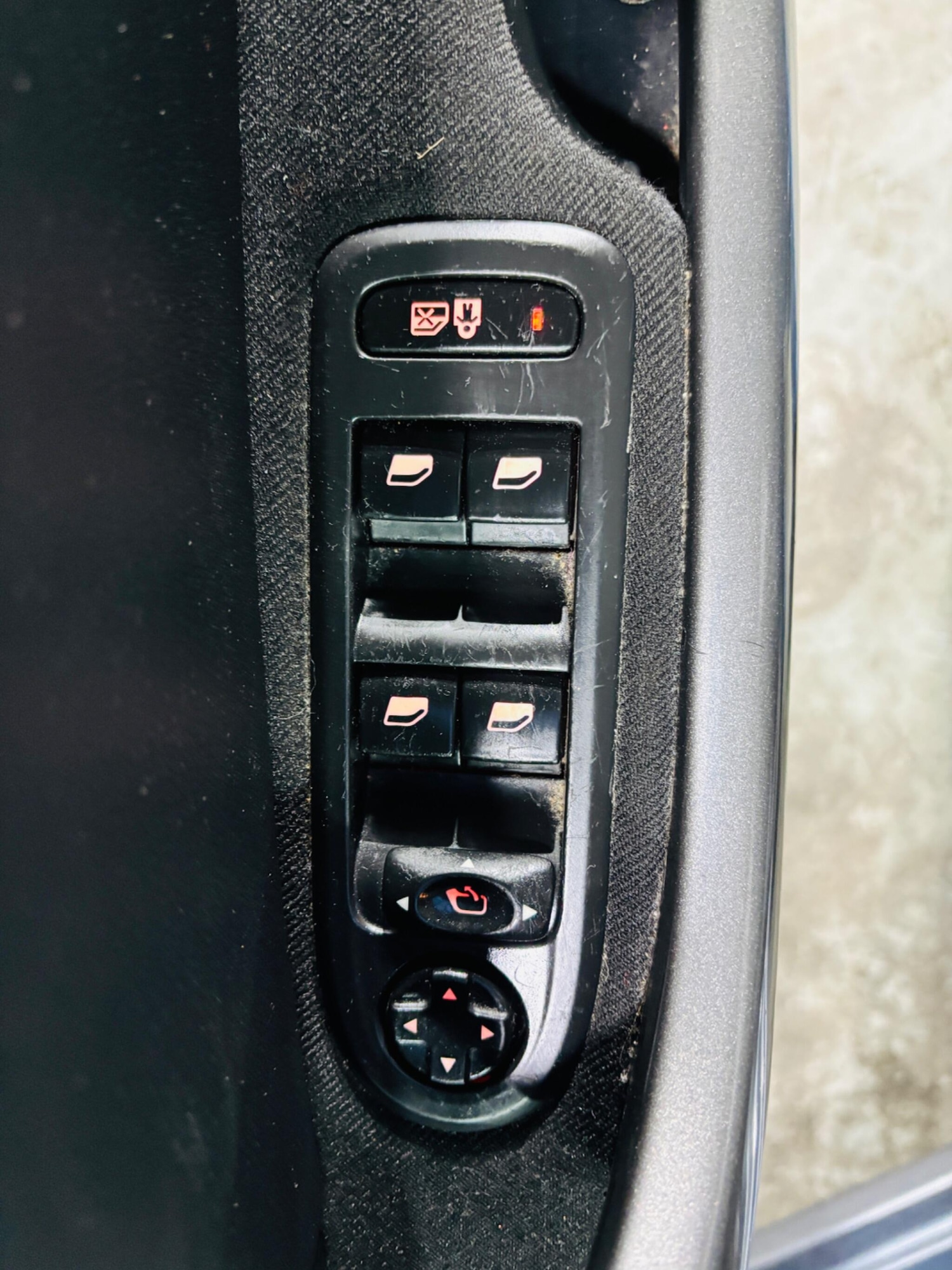 Used Peugeot 308 2011 for sale - 77359189: Photo 17