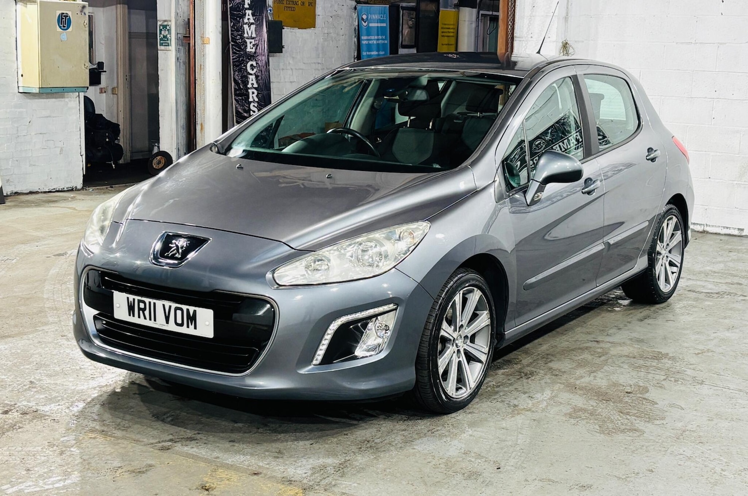 Used Peugeot 308 2011 for sale - 77359189: Photo 4