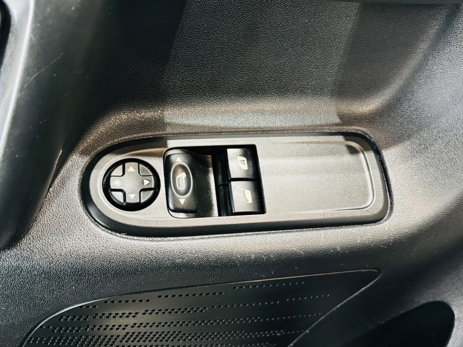 Used Citroen C3 2015 for sale - 76926863: Photo 19