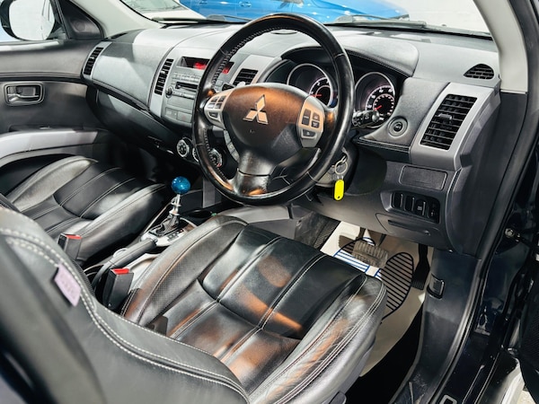 Used Mitsubishi Outlander 2011 for sale - 76314820: Photo 10