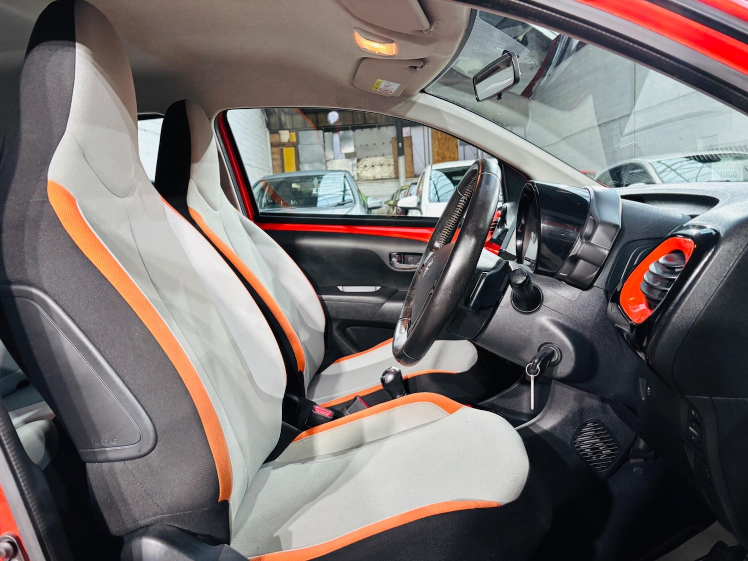 Used Toyota AYGO 2015 for sale - 77015877: Photo 13