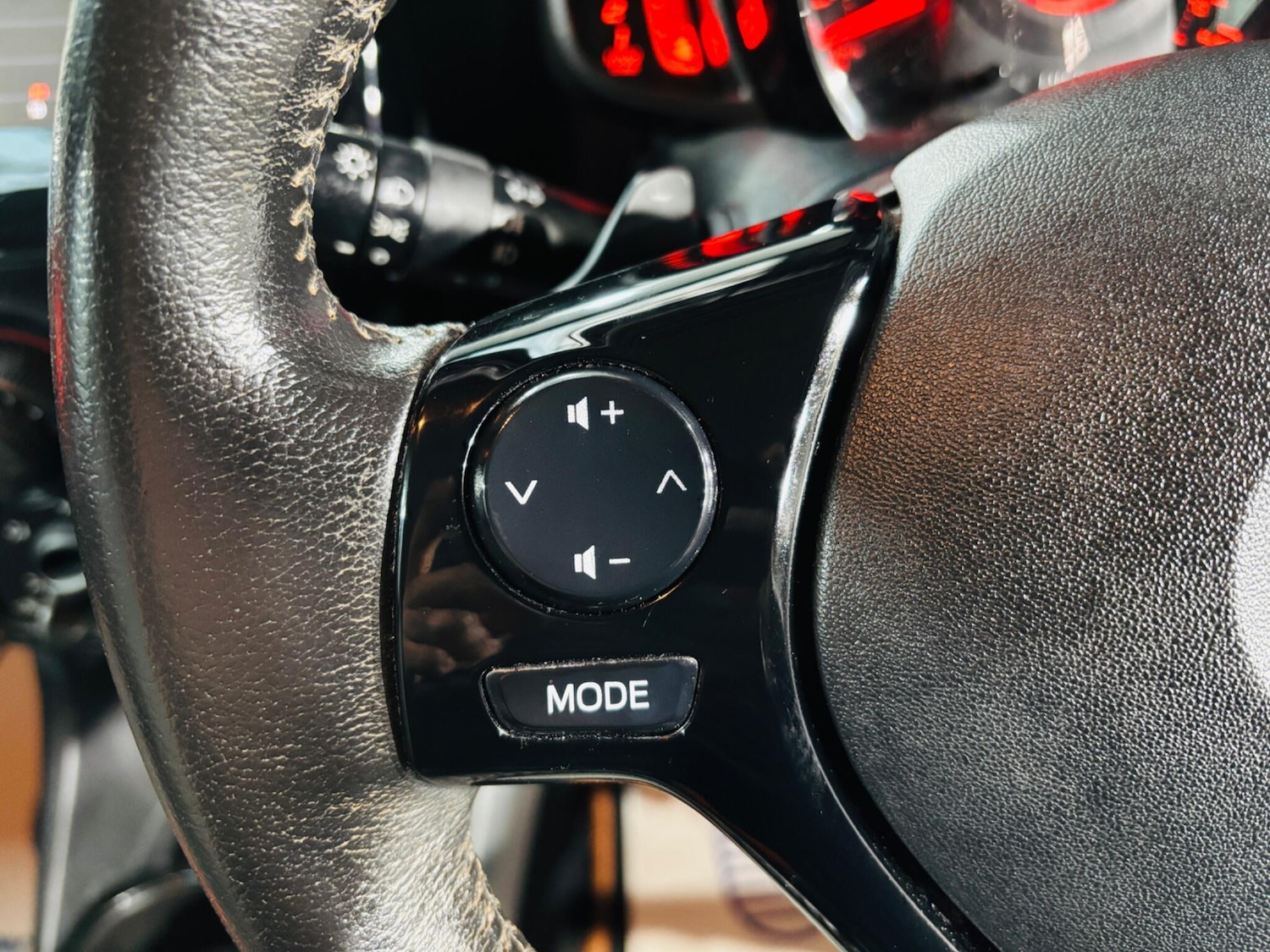 Used Toyota AYGO 2015 for sale - 77015877: Photo 20