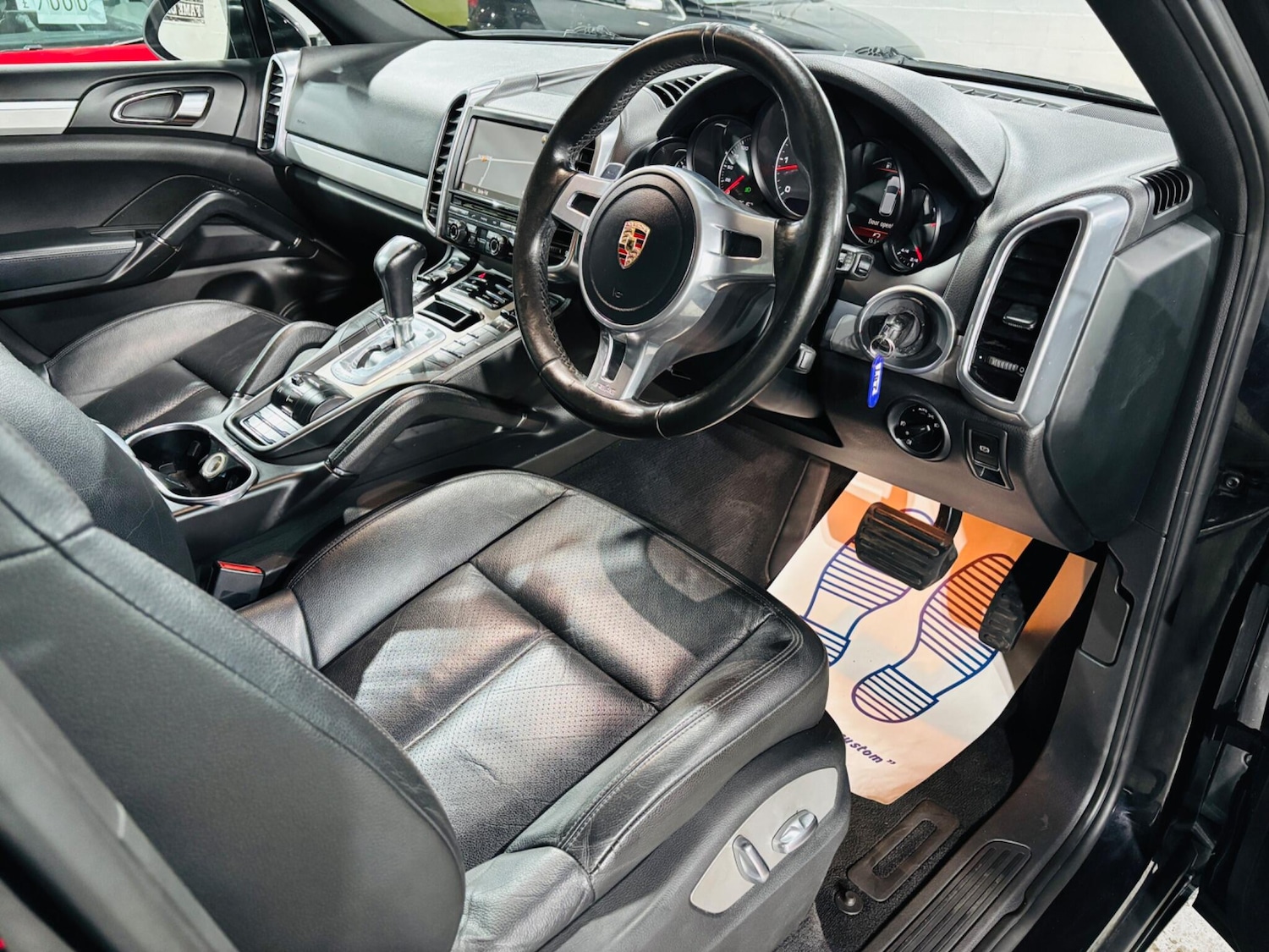 Used Porsche Cayenne 2011 for sale - 77737986: Photo 10