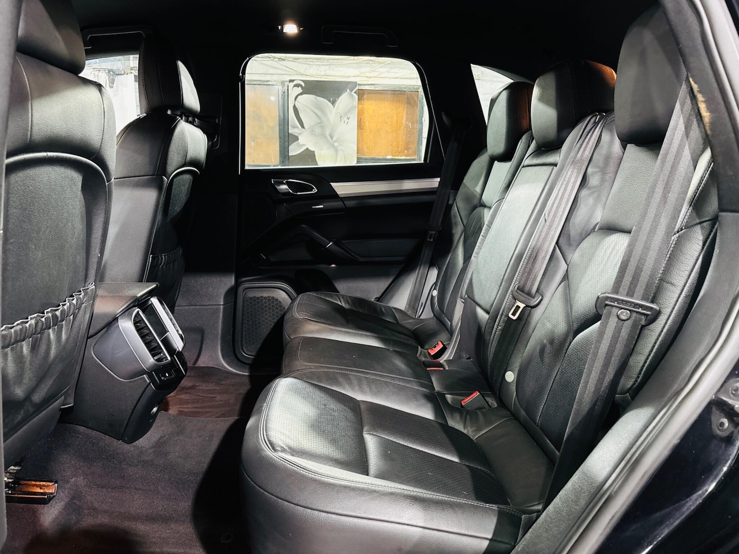 Used Porsche Cayenne 2011 for sale - 77737986: Photo 16