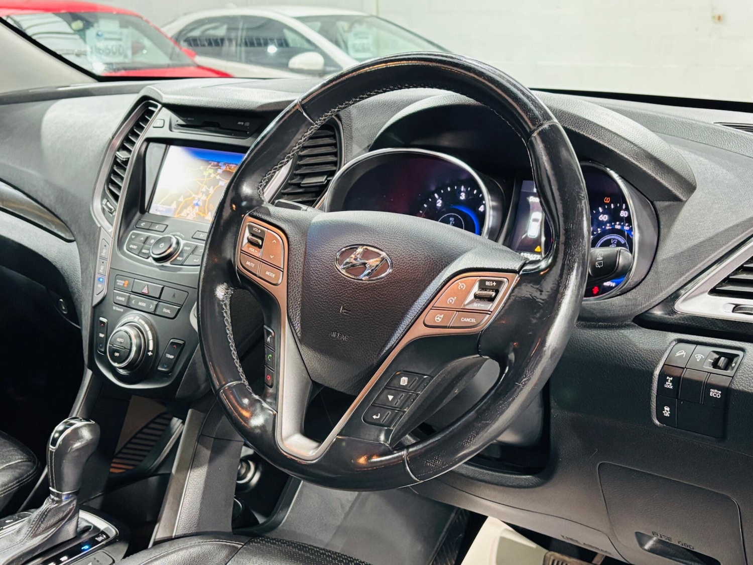 Used Hyundai Santa Fe 2014 for sale - 76398829: Photo 11