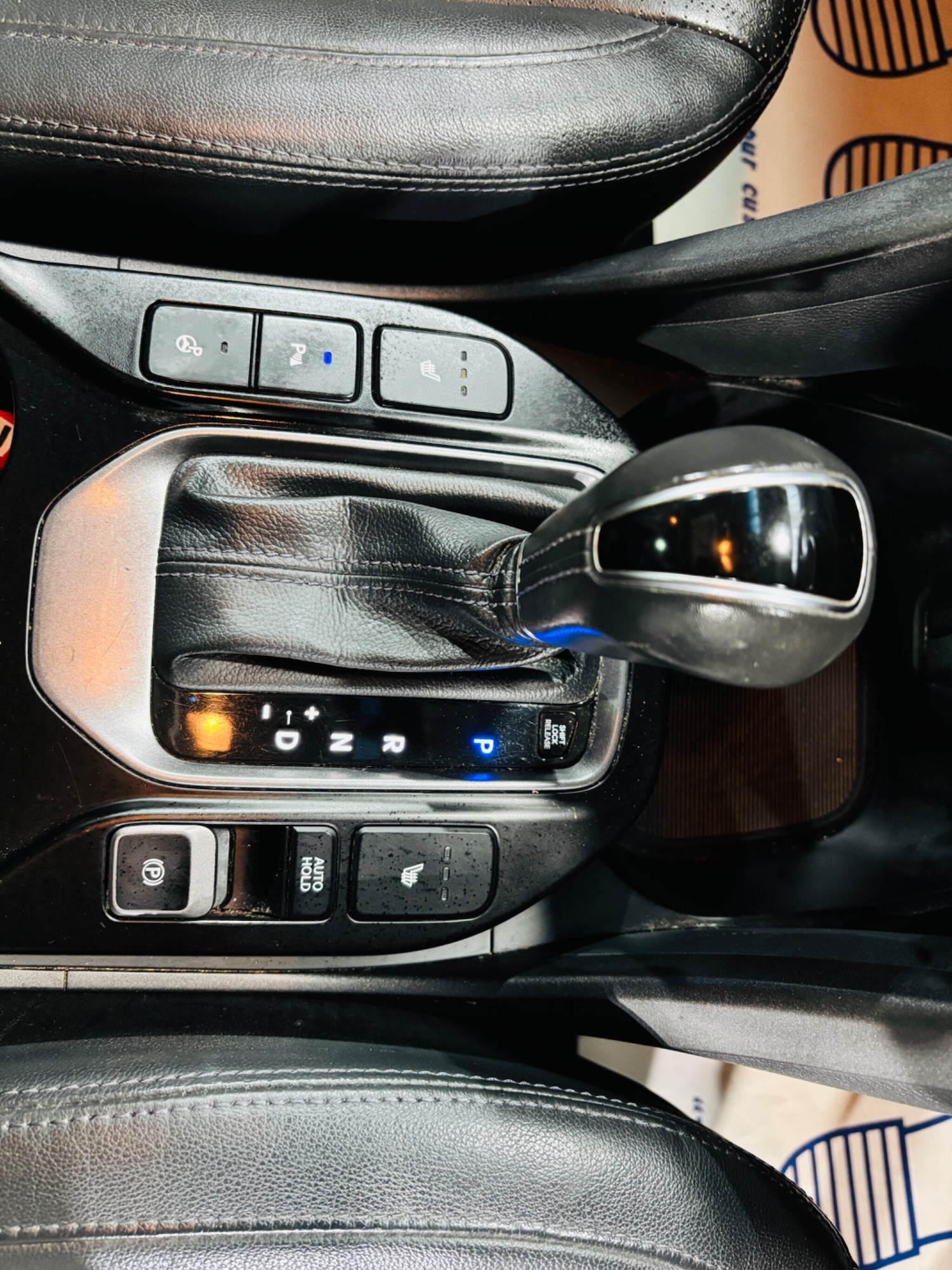 Used Hyundai Santa Fe 2014 for sale - 76398829: Photo 28