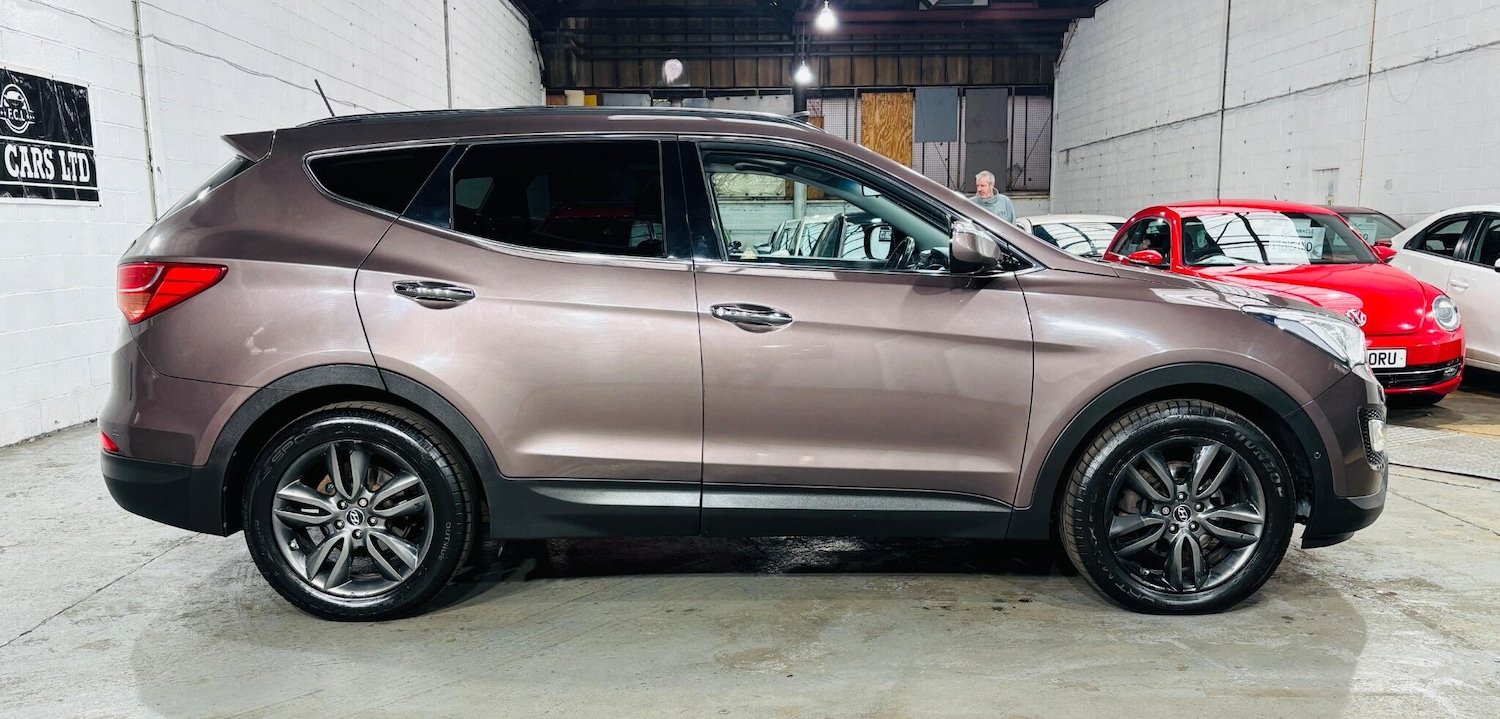 Used Hyundai Santa Fe 2014 for sale - 76398829: Photo 8