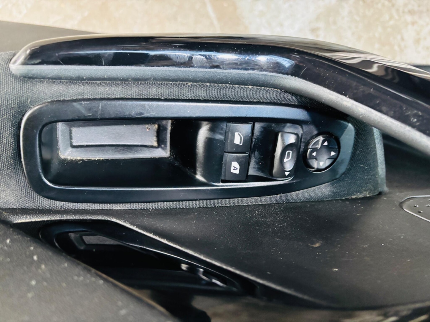 Used Peugeot 208 2014 for sale - 77957578: Photo 25