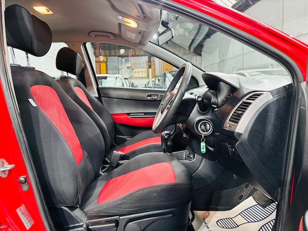 Used Hyundai i20 2009 for sale - 76247506: Photo 13