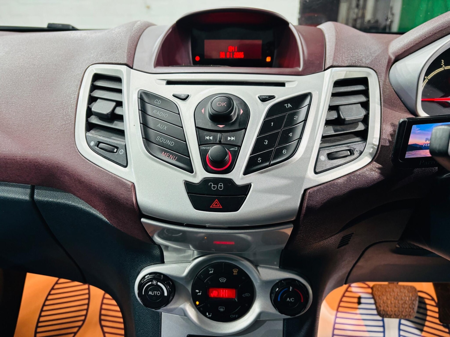 Used Ford Fiesta 2009 for sale - 77386600: Photo 24