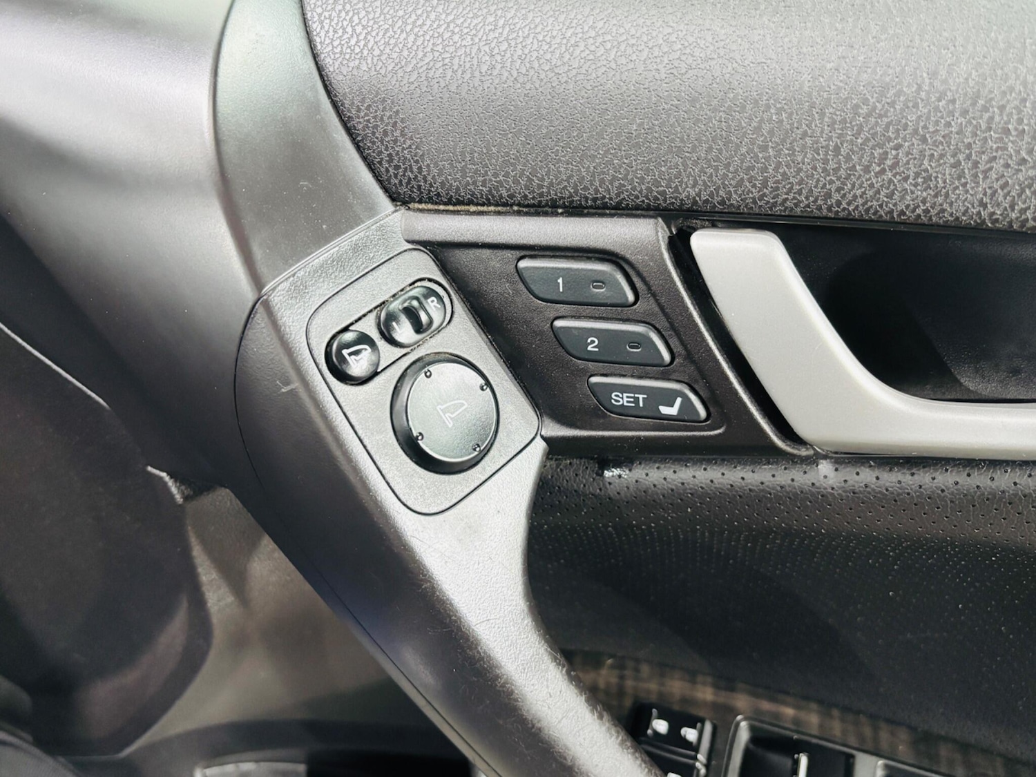 Used Honda Accord for sale - 77925067: Photo 32