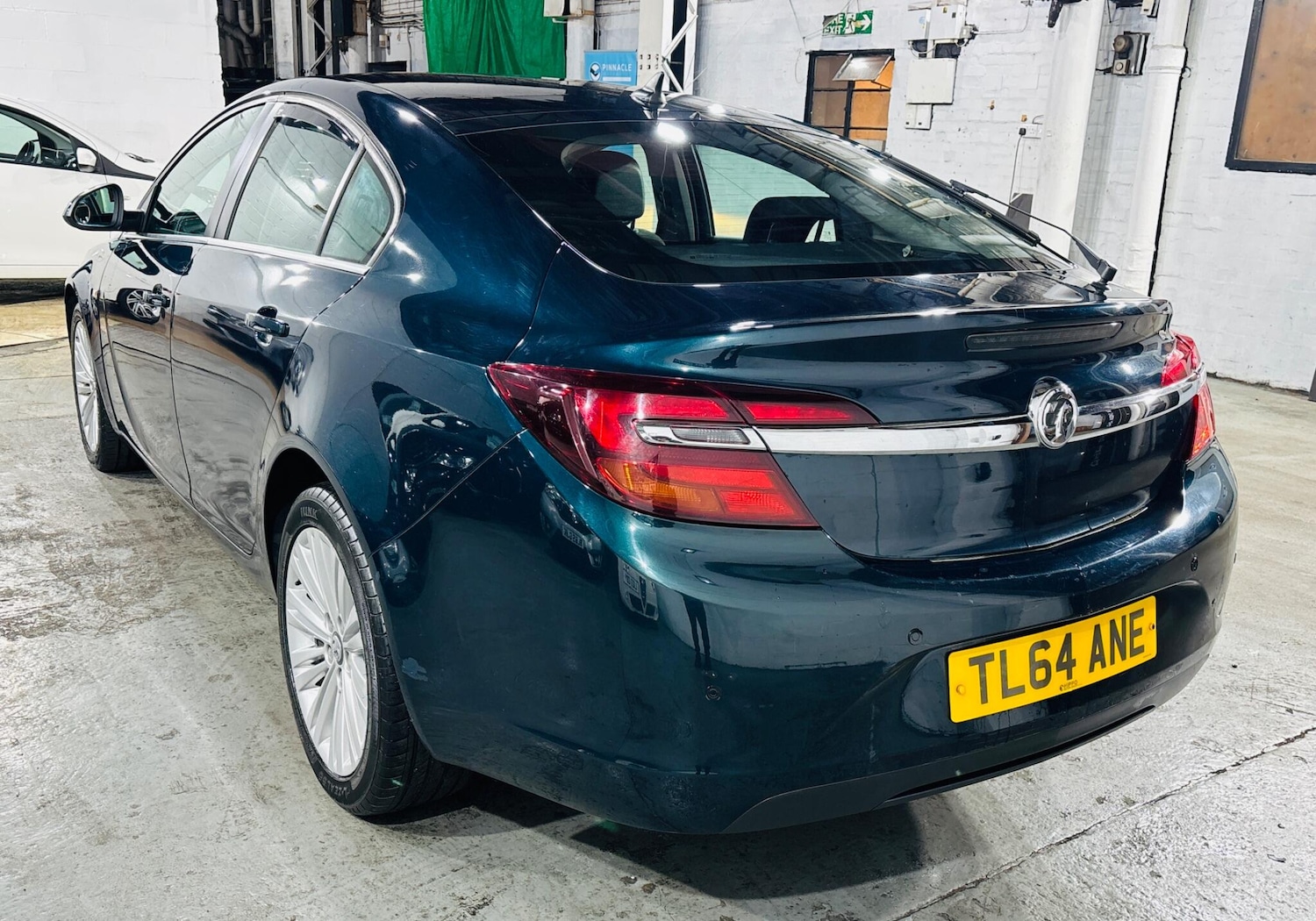 Used Vauxhall Insignia 2014 for sale - 76976563: Photo 7