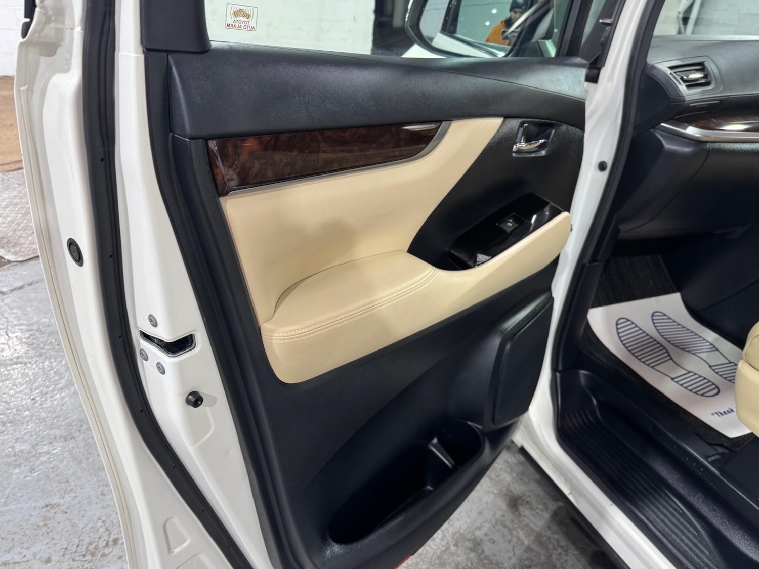 Used Toyota Alphard for sale - 77314746: Photo 40