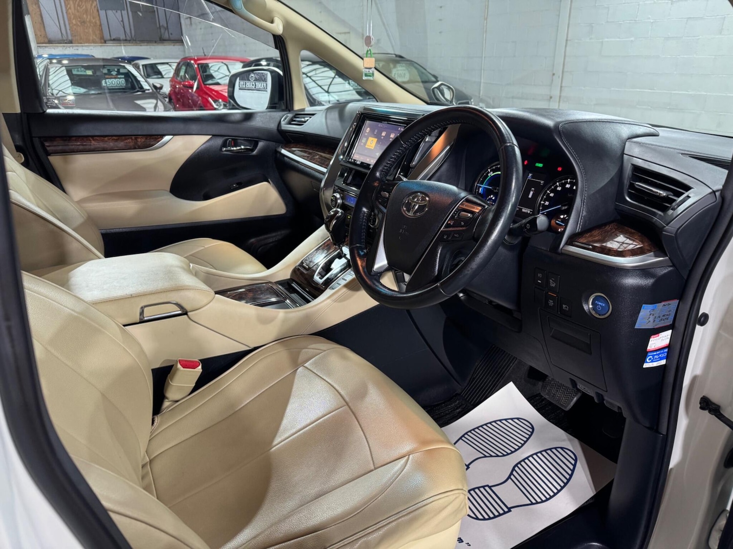 Used Toyota Alphard for sale - 77314746: Photo 9