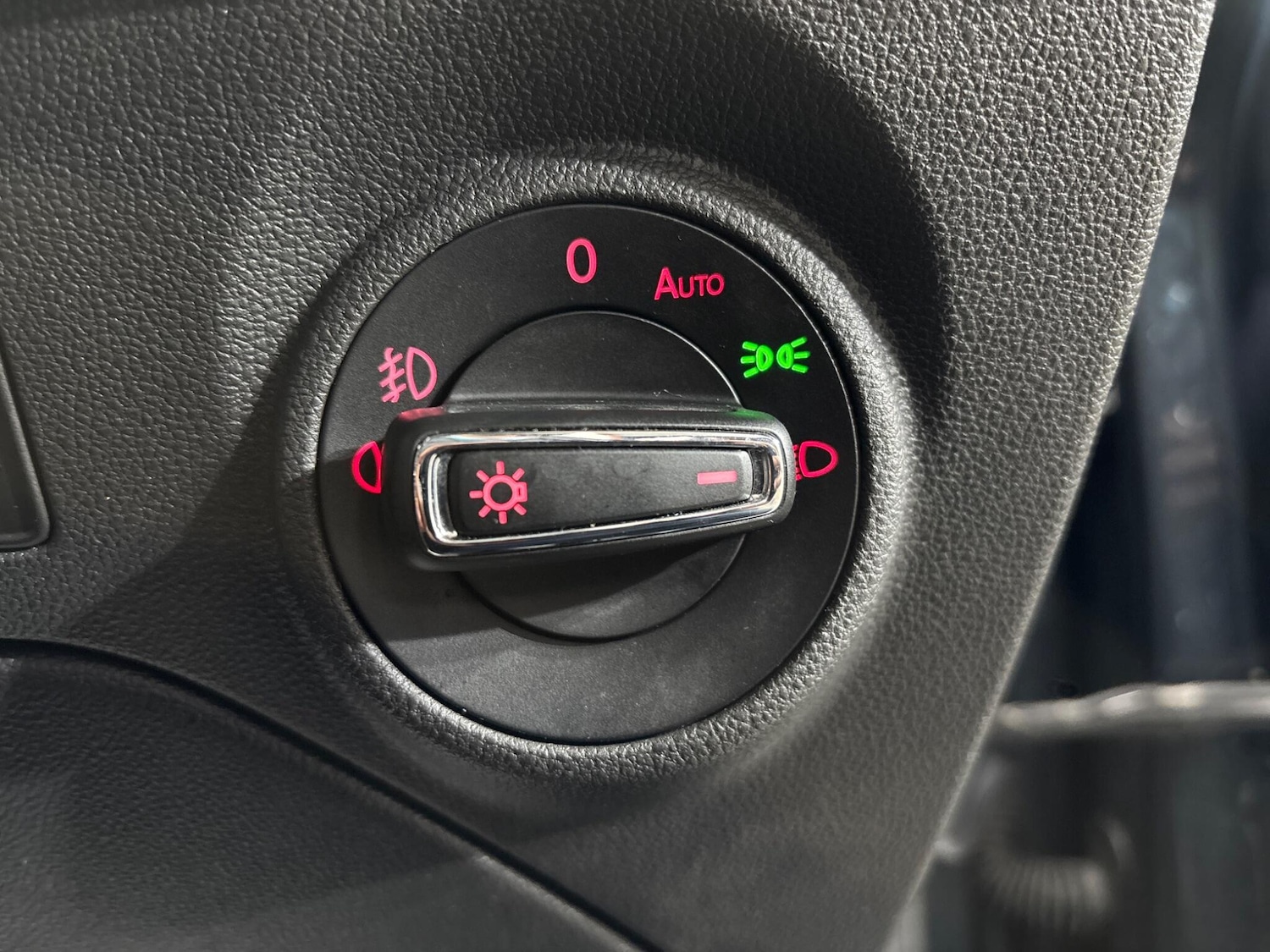 Used SEAT Leon for sale - 77793392: Photo 19