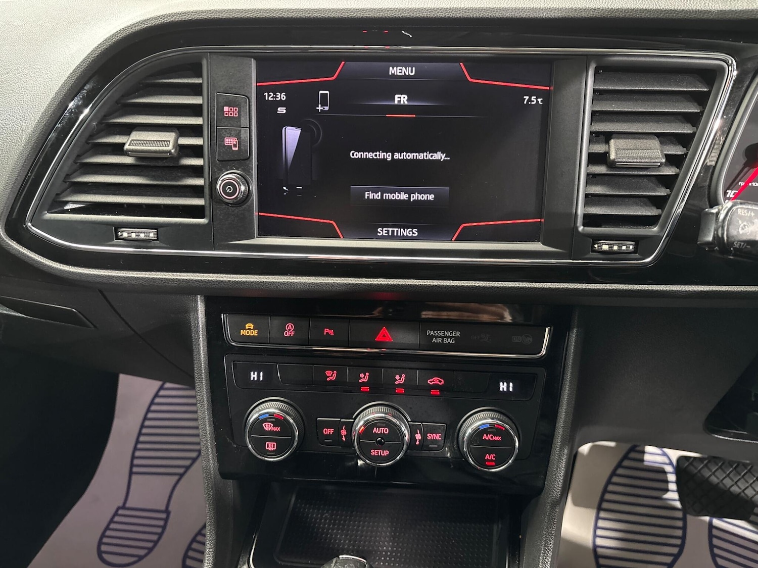 Used SEAT Leon for sale - 77793392: Photo 25