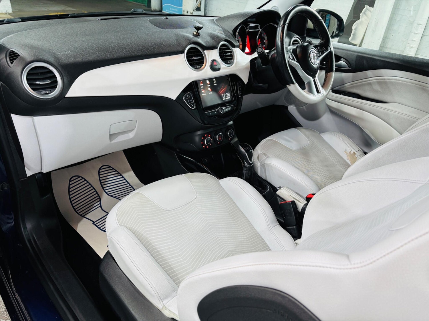 Used Vauxhall ADAM 2017 for sale - 76825194: Photo 14