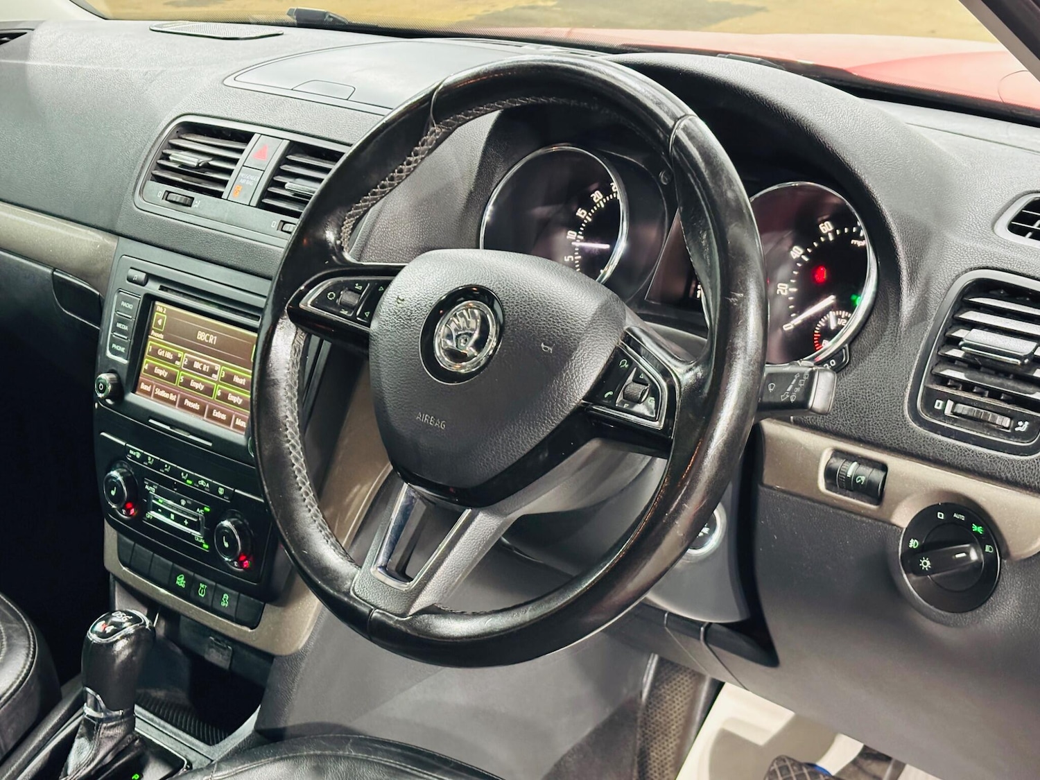 Used Skoda Yeti 2014 for sale - 77893015: Photo 11