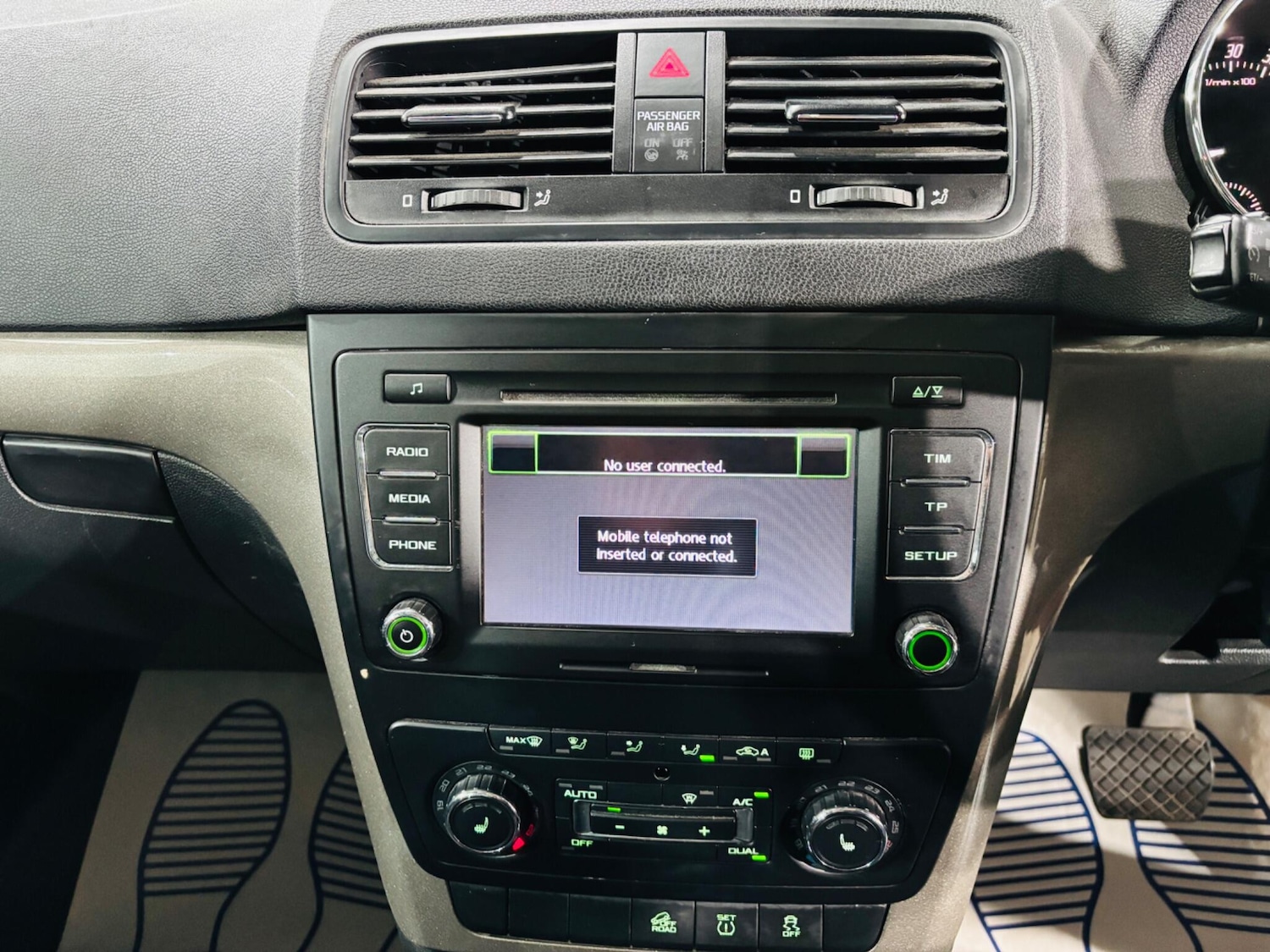 Used Skoda Yeti 2014 for sale - 77893015: Photo 24