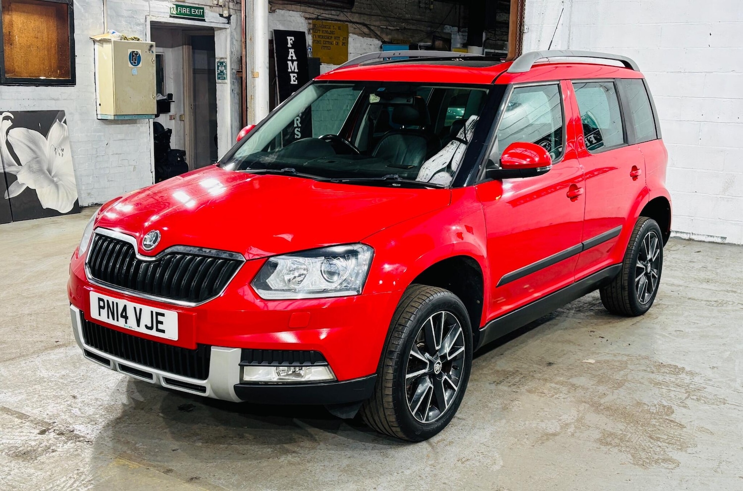 Used Skoda Yeti 2014 for sale - 77893015: Photo 4