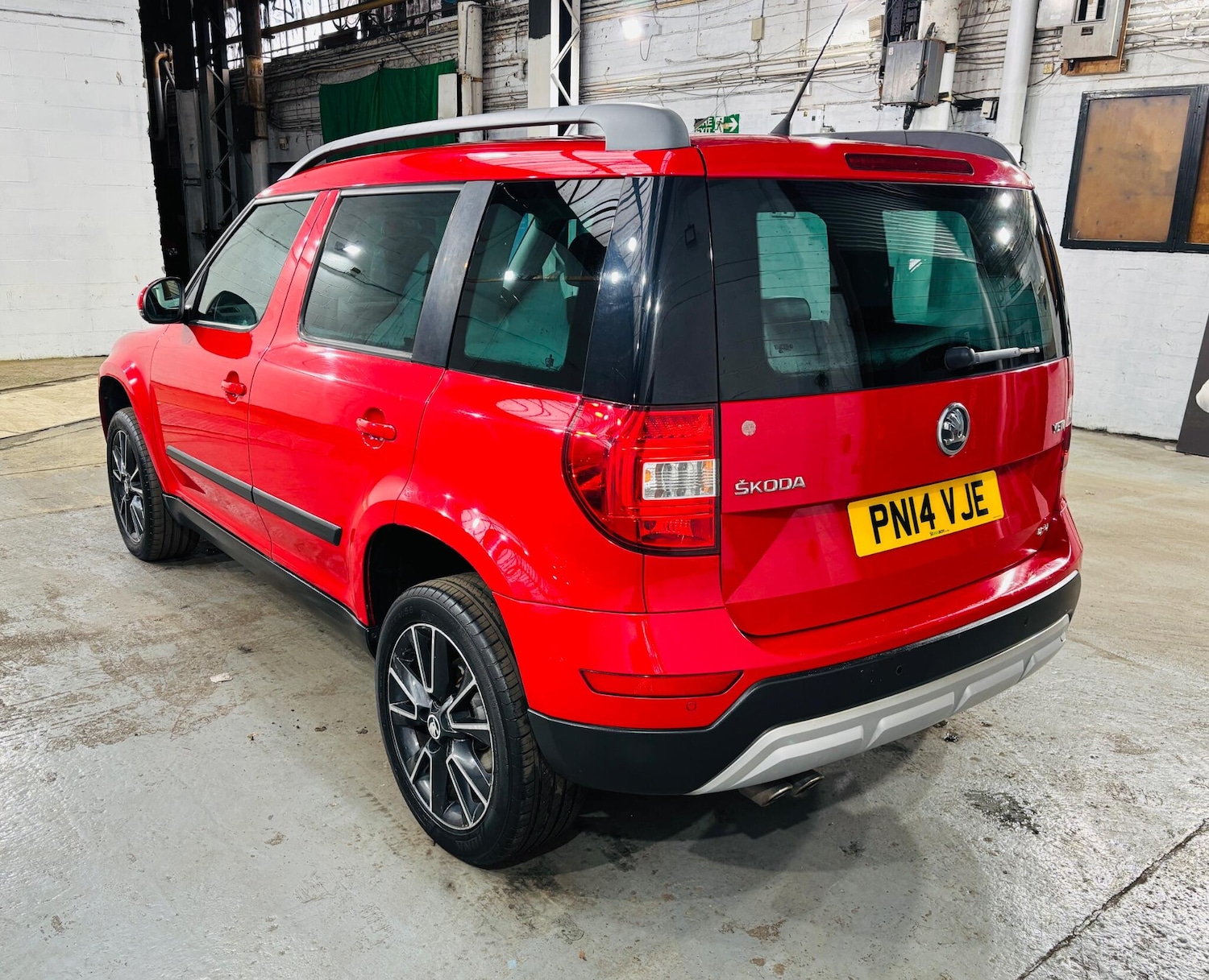 Used Skoda Yeti 2014 for sale - 77893015: Photo 7