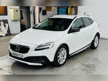 Used Volvo V40 2016 for sale - 79688545: Photo