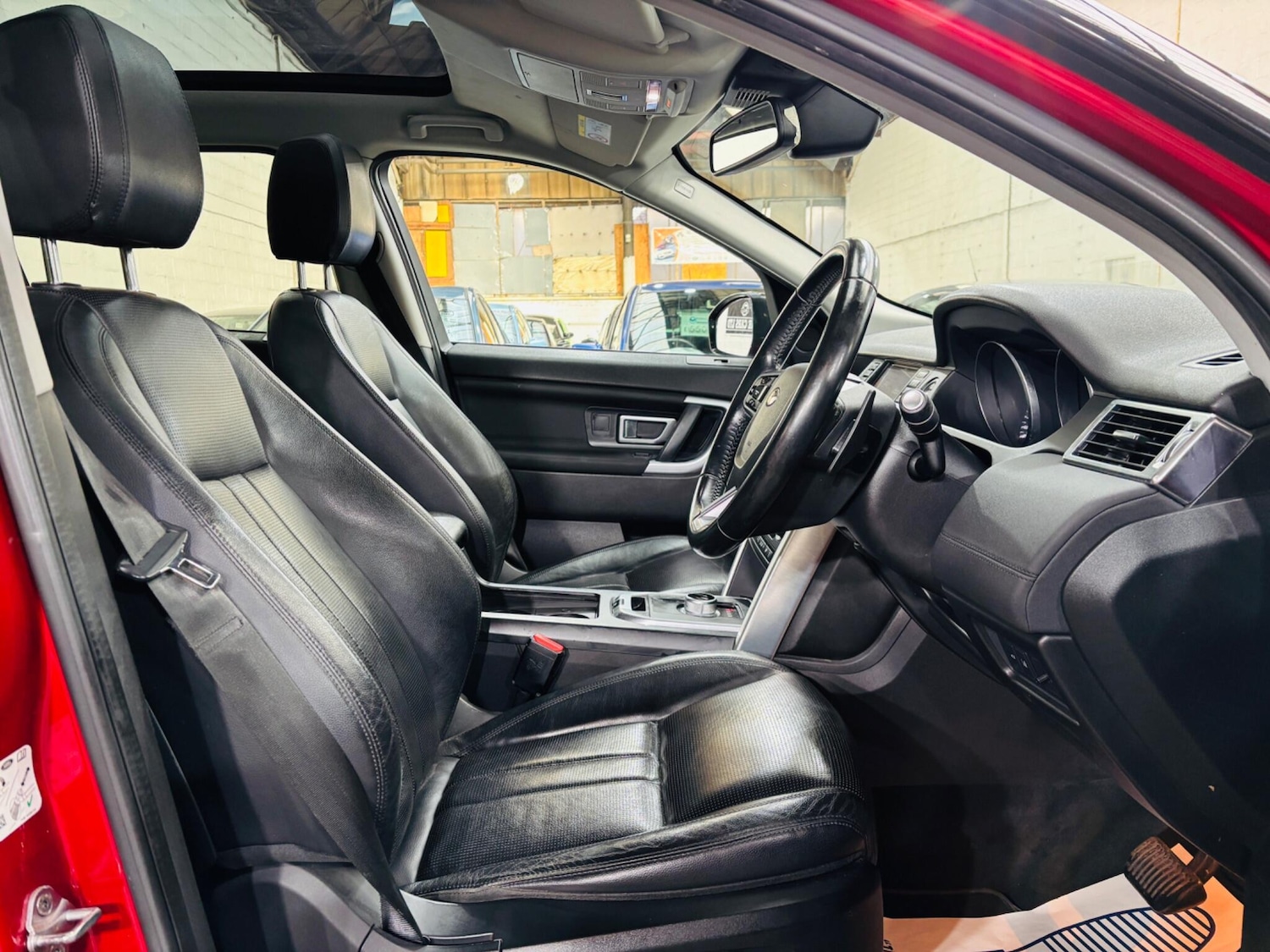 Used Land Rover Discovery Sport 2015 for sale - 77898348: Photo 13