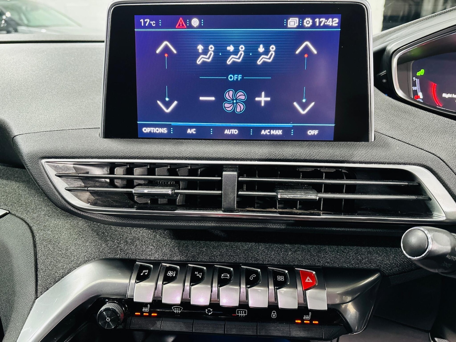 Used Peugeot 5008 2018 for sale - 76158689: Photo 26