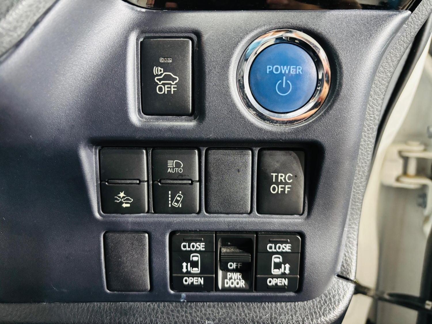 Used Toyota Voxy 2026 for sale - 77646638: Photo 20