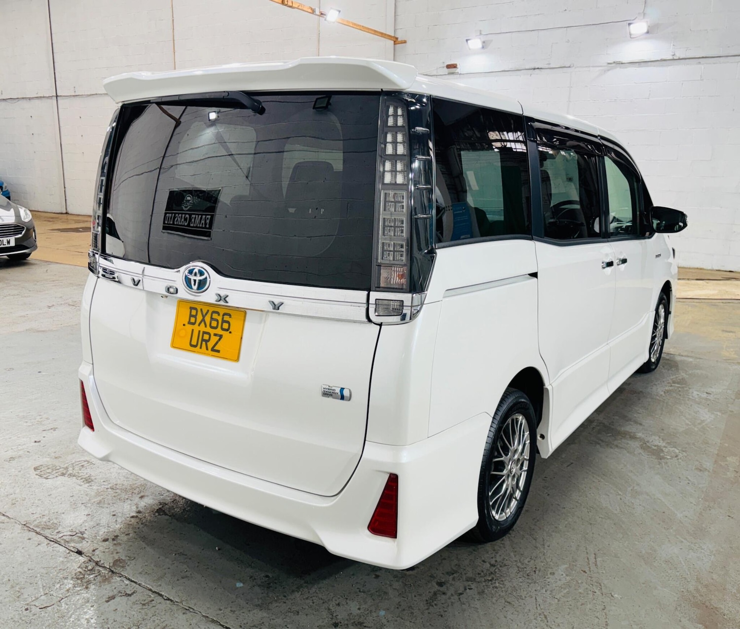 Used Toyota Voxy 2026 for sale - 77646638: Photo 5