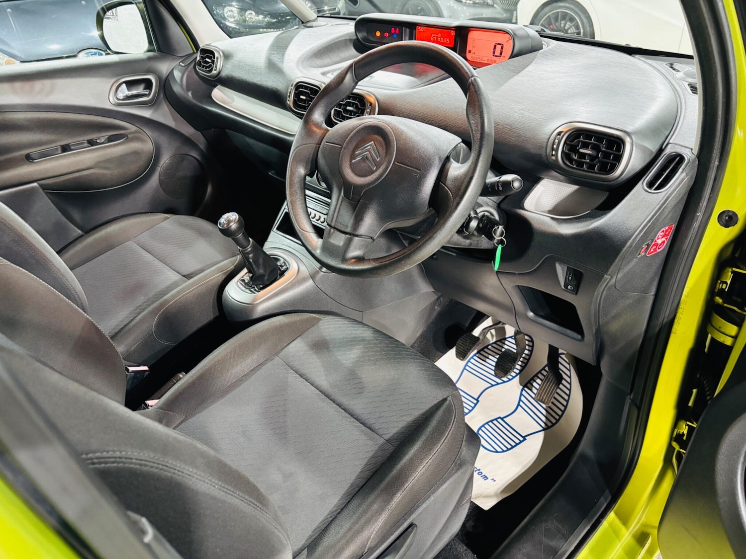 Used Citroen C3 Picasso 2009 for sale - 76667358: Photo 10