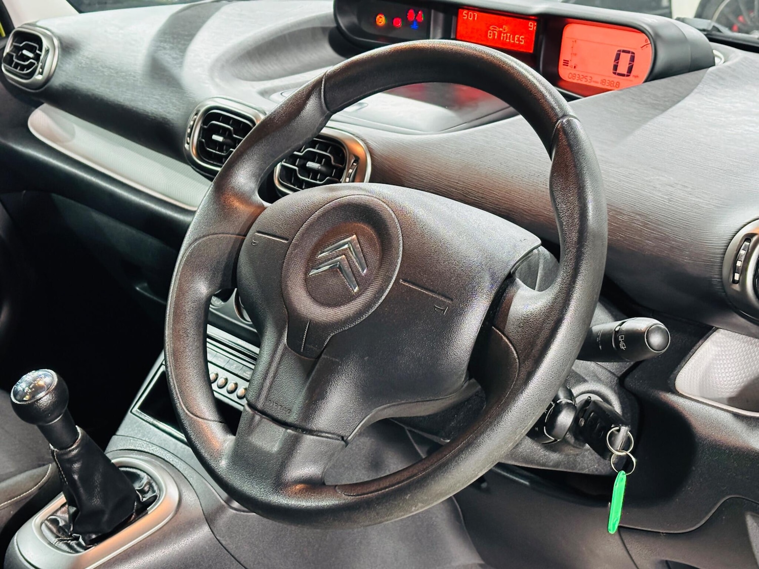 Used Citroen C3 Picasso 2009 for sale - 76667358: Photo 11